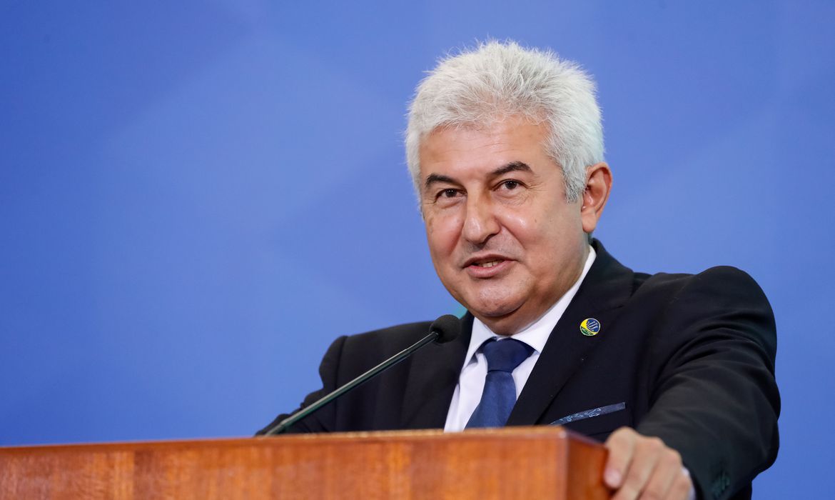 Marcos Pontes diz que vai participar de testes com novo medicamento
